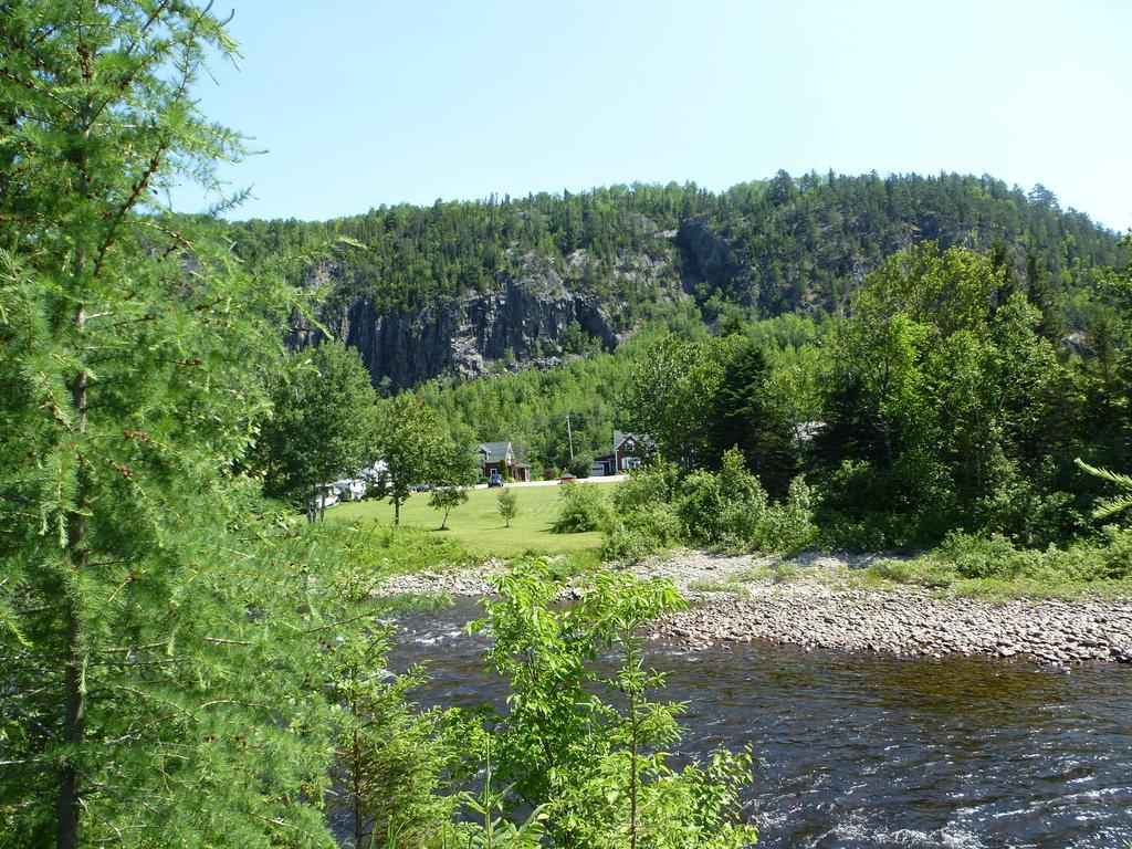B&B Les Deux Pignons Petit-Saguenay Exterior foto