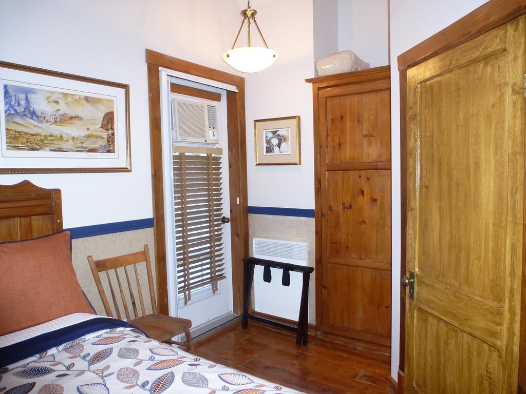 B&B Les Deux Pignons Petit-Saguenay Exterior foto